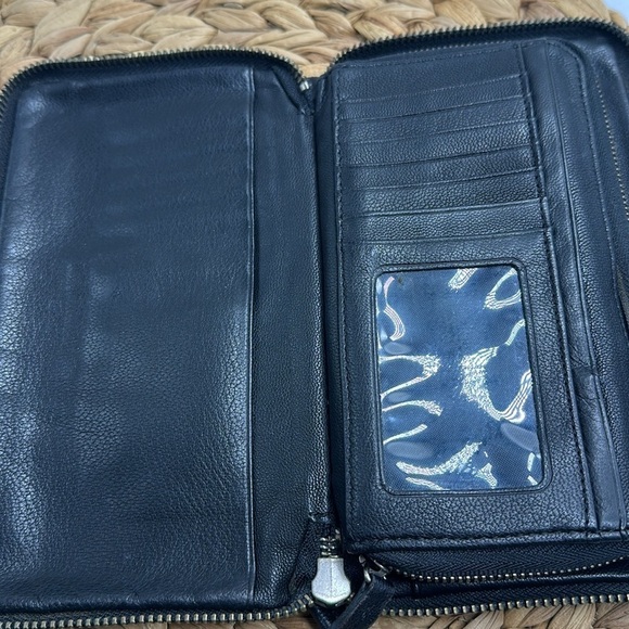 Kennith Cole Black Genuine Leather Zip Card Holding Wallet - Picture 7 of 9